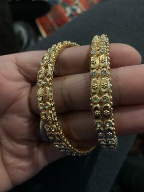 Vintage Gold Bangle Bracelet Set